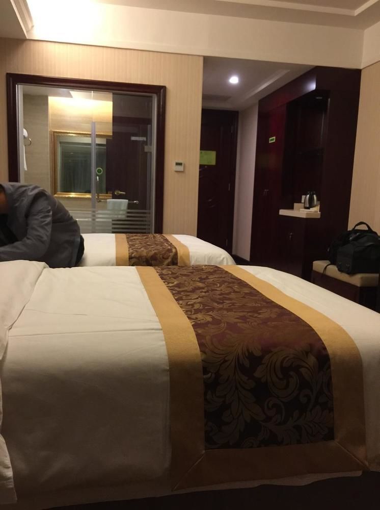 Vienna Hotel Guiyang Exhibition Center エクステリア 写真